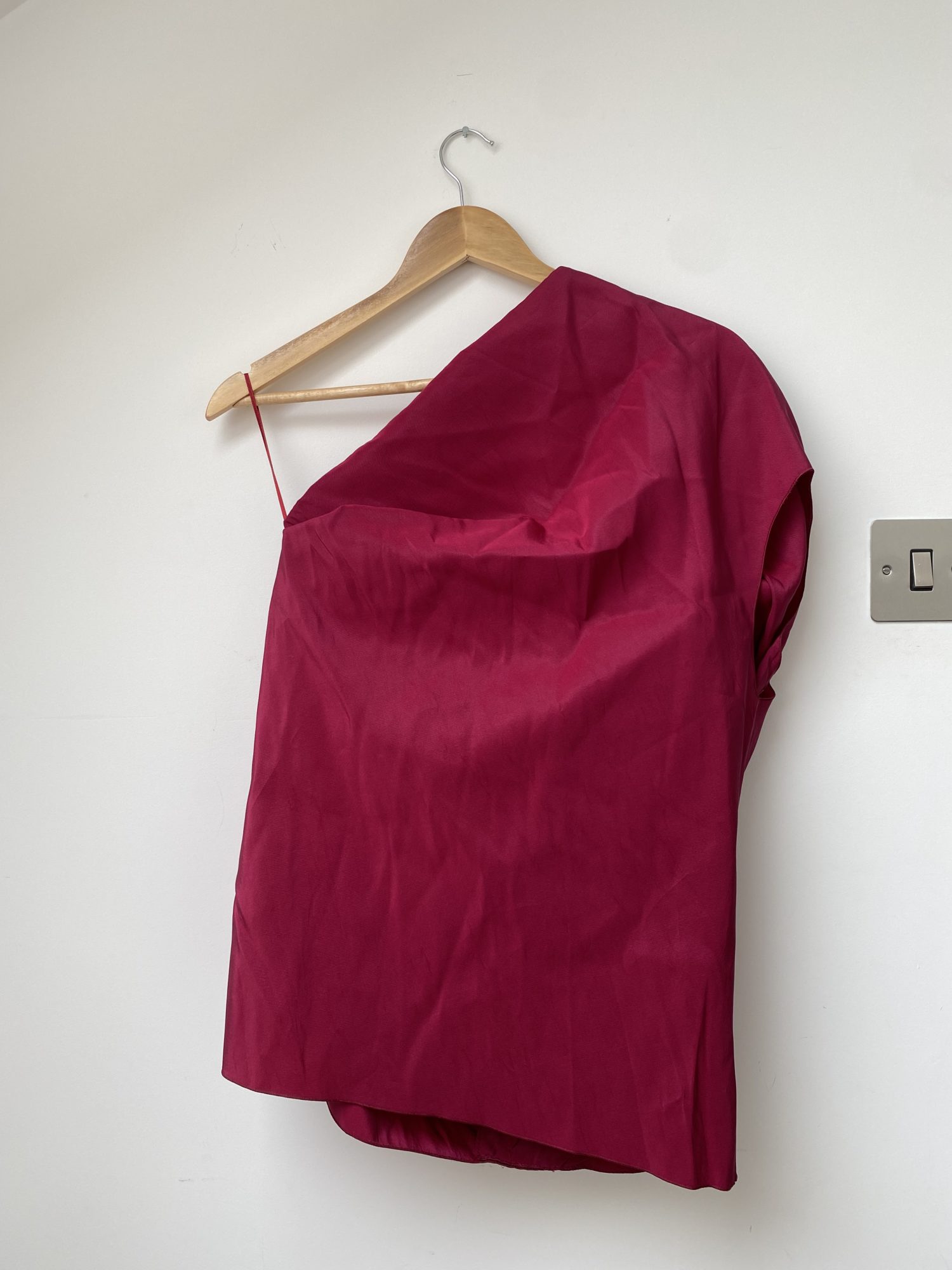 Lanvin One-shoulder silk blouse – StyleSwap