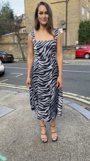 Isabelle Fox tiger print midi dress