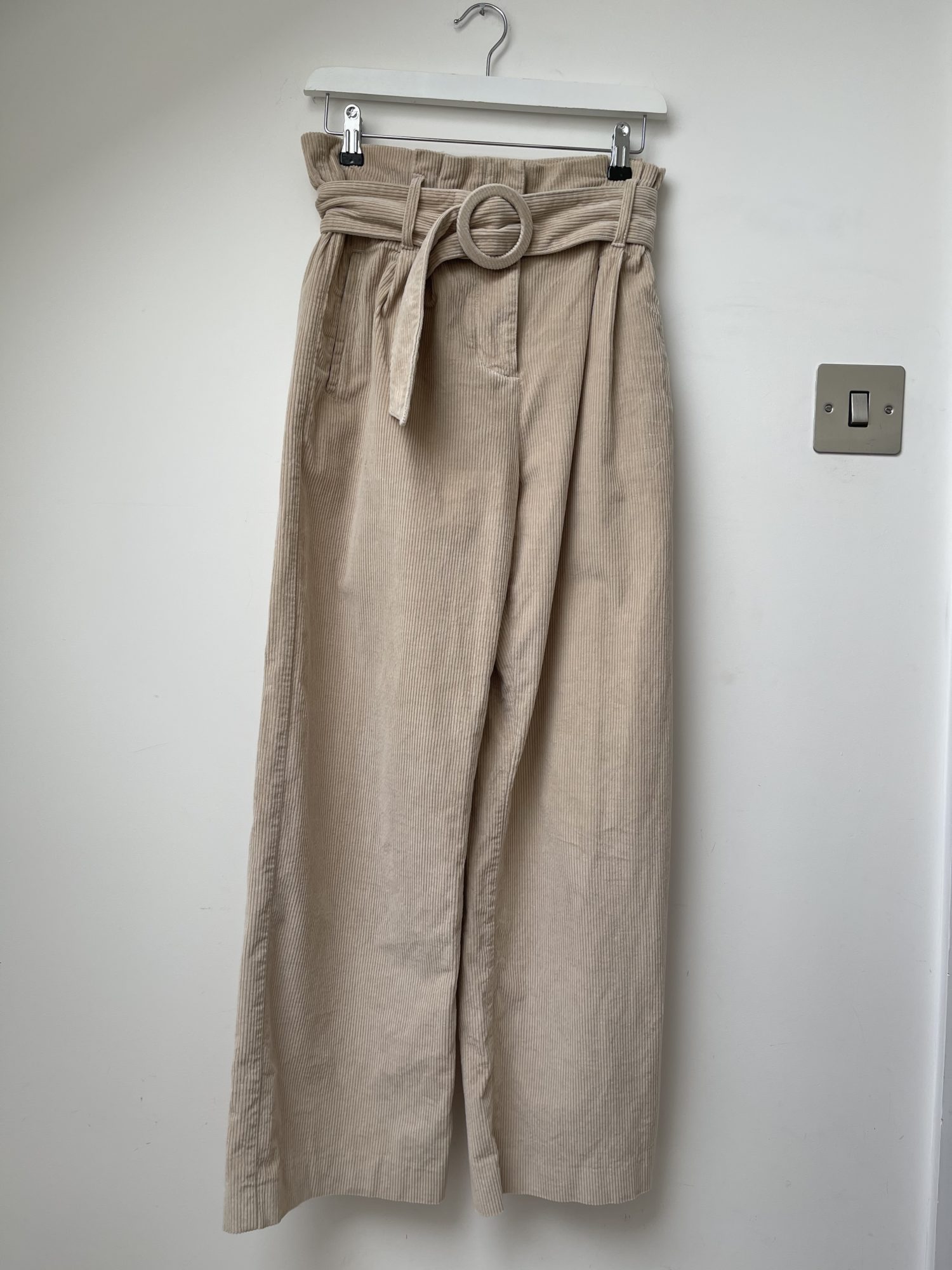 Sézane Beige Corduroy Trousers – StyleSwap